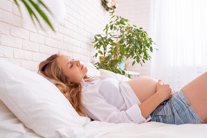 Varices y piernas hinchadas en el embarazo: embarazo varices pìernas hinchadas - HeelEspaña