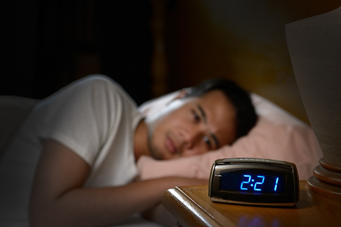 8 consecuencias de no dormir lo suficiente: malas consecuencias no dormir - HeelEspaña