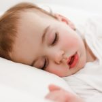 Importancia de la melatonina en bebés