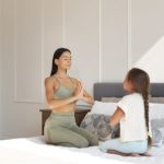 Dormir desnudo, beneficios para la salud: meditar antes dormir 150x150 - HeelEspaña