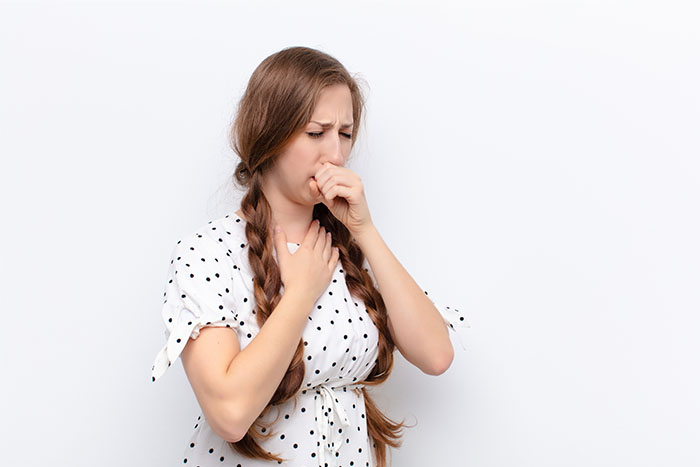Hábitos que debes adoptar para aliviar tus síntomas de tos seca: tipos tos - HeelEspaña